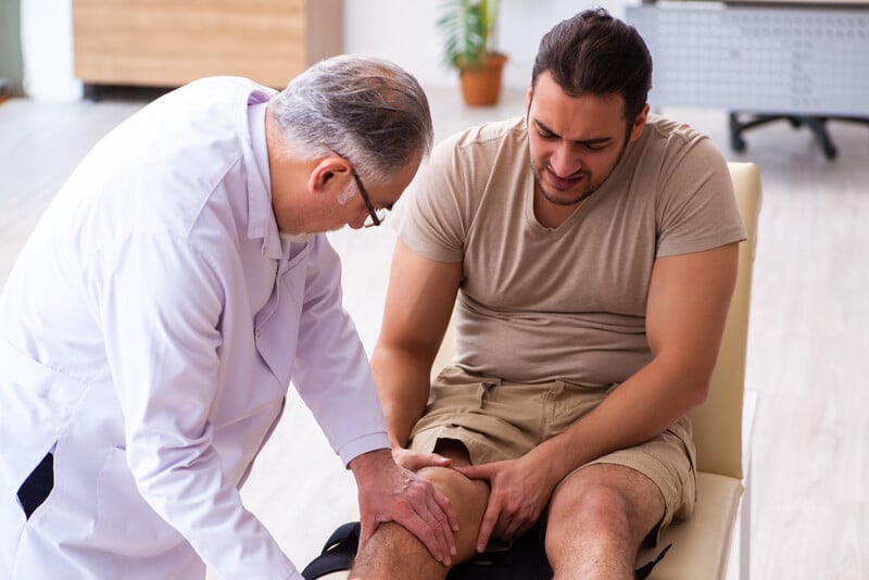 platelet-rich-plasma-therapy-injection-for-your-knee-pain-01